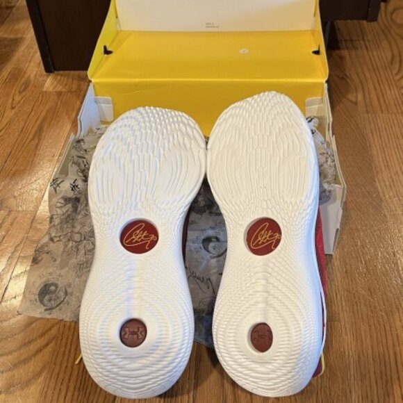 Under Armour Curry 11 Fire Red Unisex Men 11.5/Women 13 - Picture 3 of 7